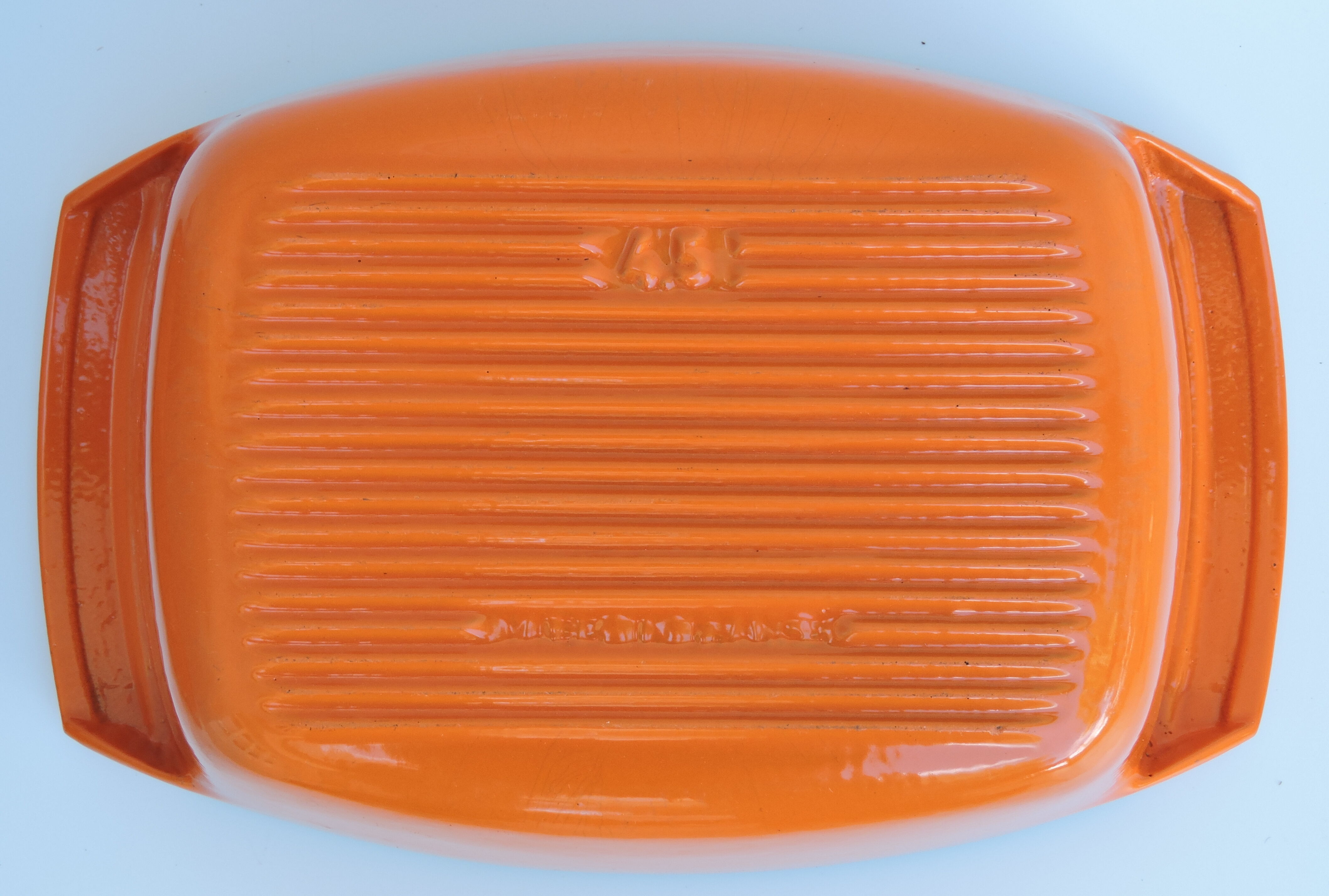 Enamelled cast iron casserole Le Creuset 4L5 designed by Raymond Loewy Vintage