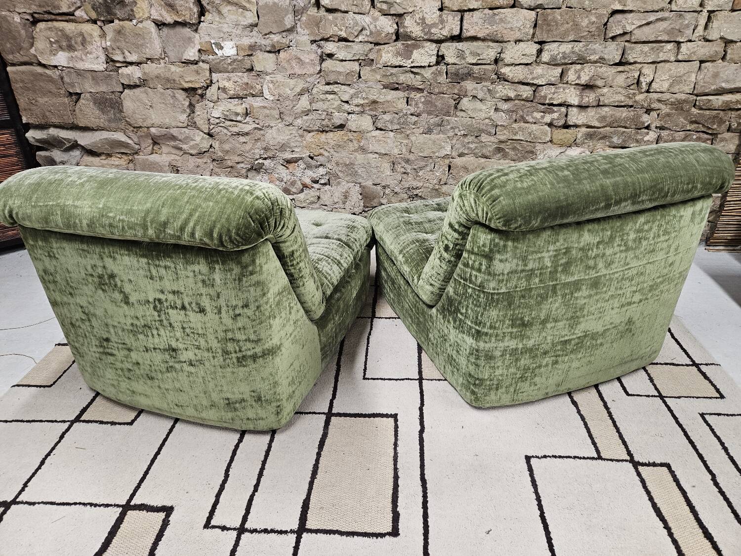 Pair of vintage velvet armchairs 1970"