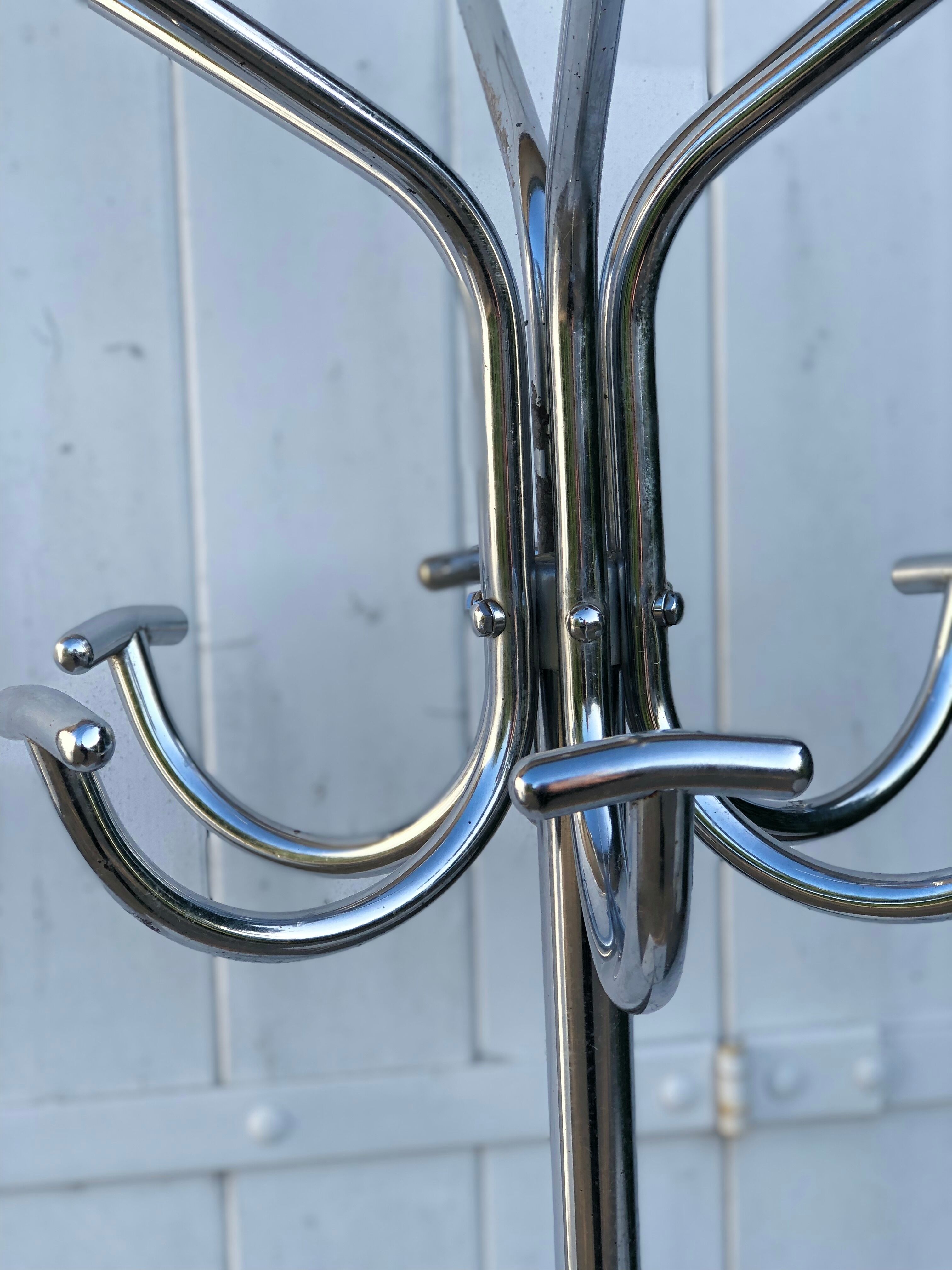 Industrial coat parrot