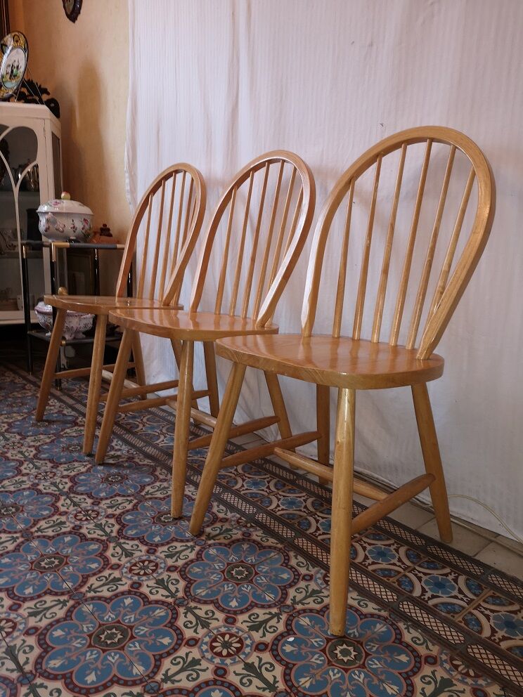 3 Ercol Windsor style chairs vintage elm 1980
