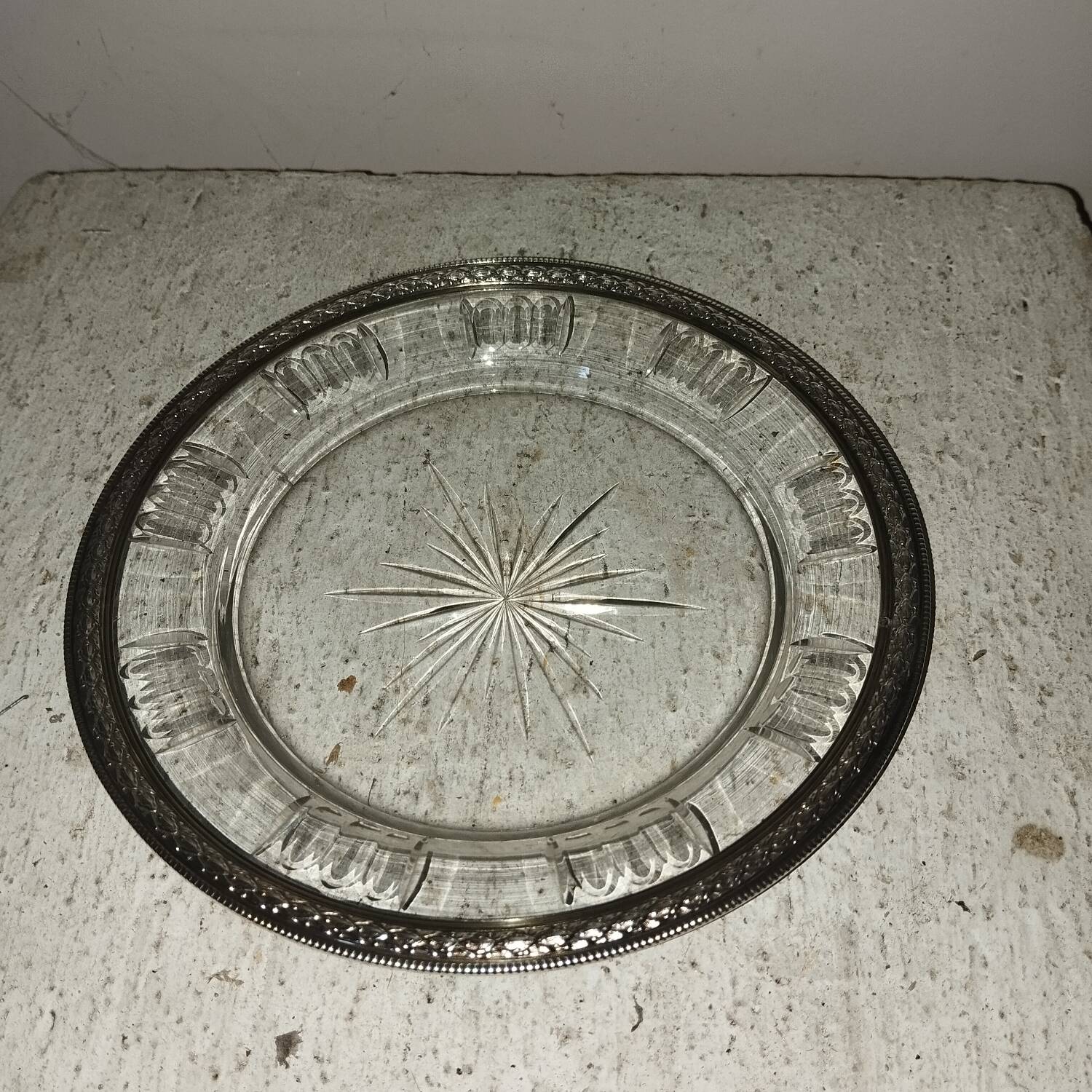 Presentation plate with solid silver crystal tray