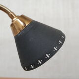 Paire de lampes de table suédoises en laiton du milieu du siècle
