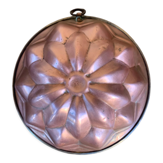 Nineteenth century cake mold in copper