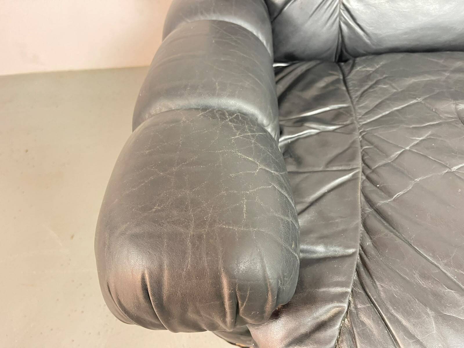 Large Set of Italian Space Age Black Leather Lounge Chairs with Brass