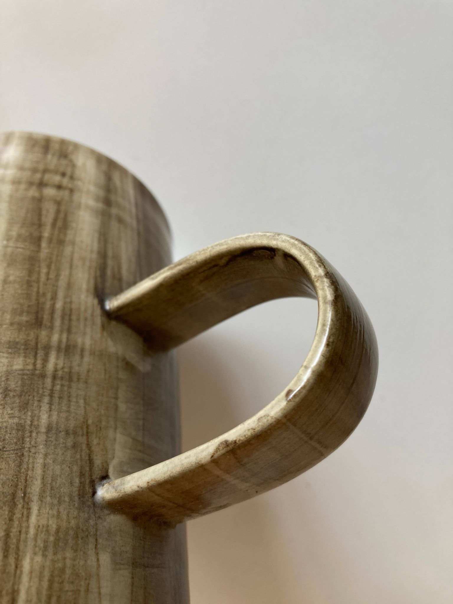 Vase, pichet de potier décor faux bois, 1970