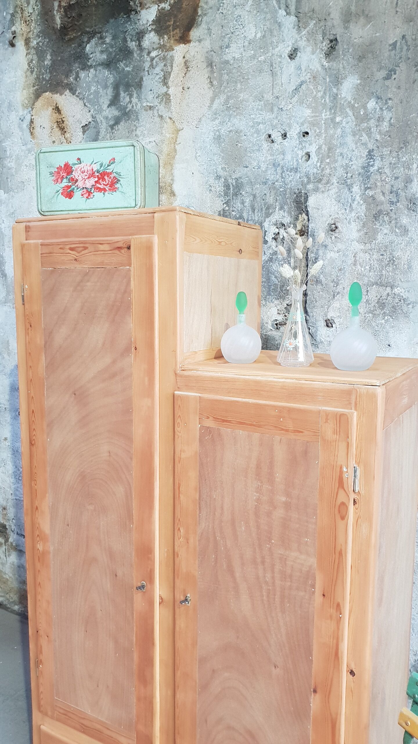 Vintage asymmetrical cabinet