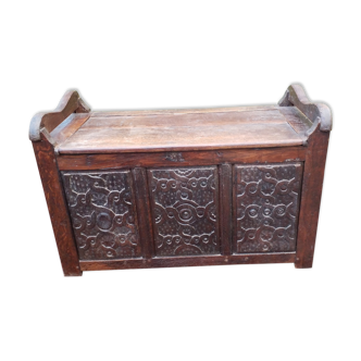 Antique oak chest
