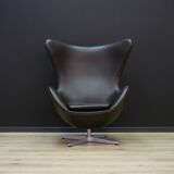 Arne jacobsen armchair the egg danish design