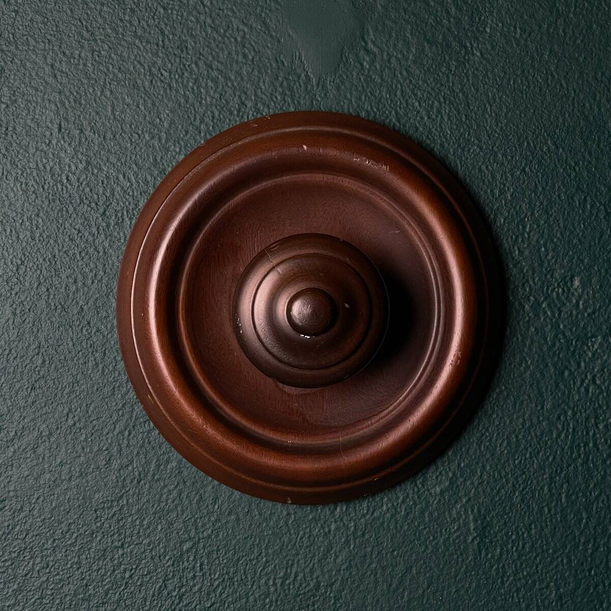 Art Deco wooden hangers, Italy, 1950s, set of 2