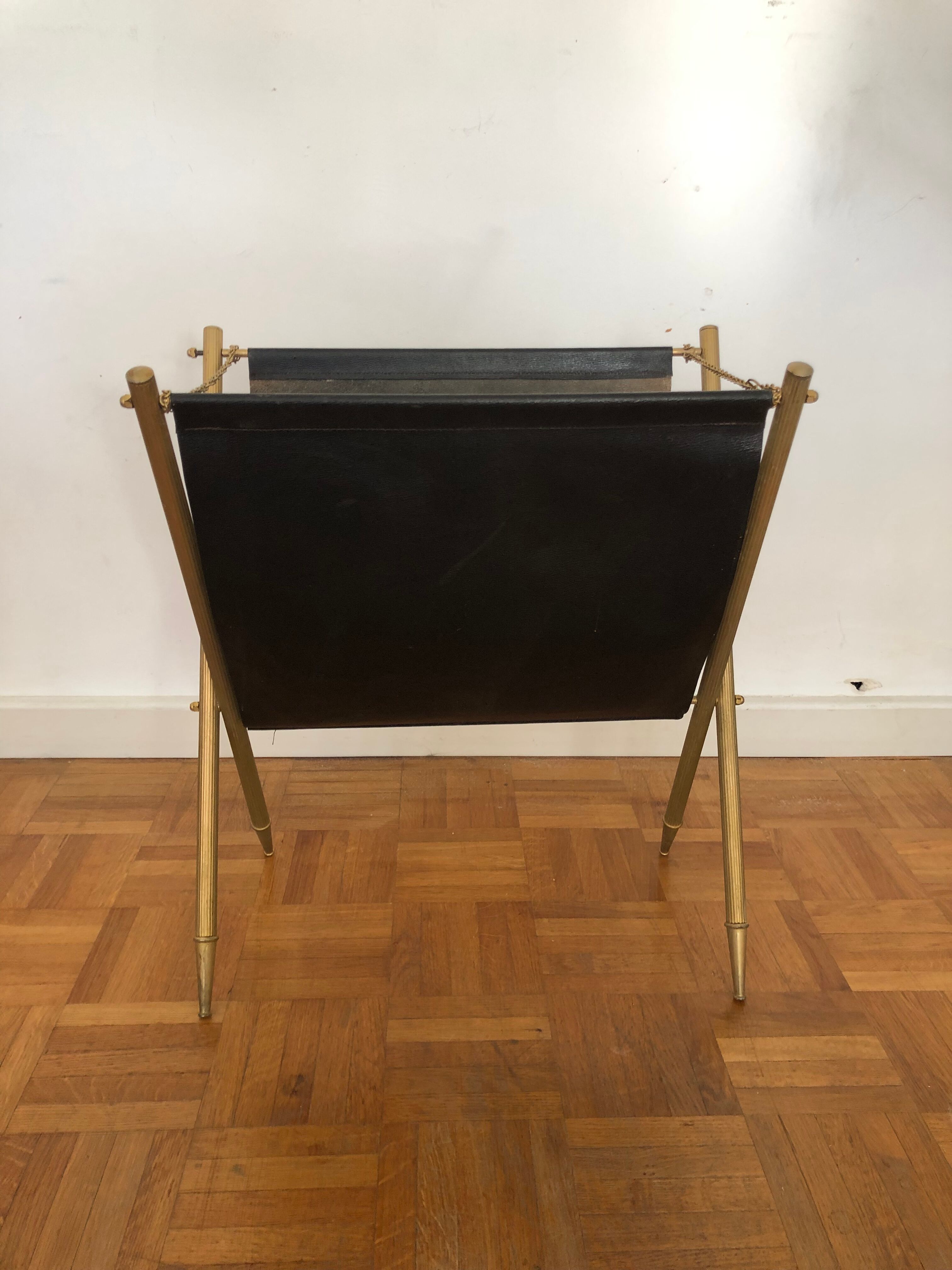 Porte revues vintage cuir et métal doré