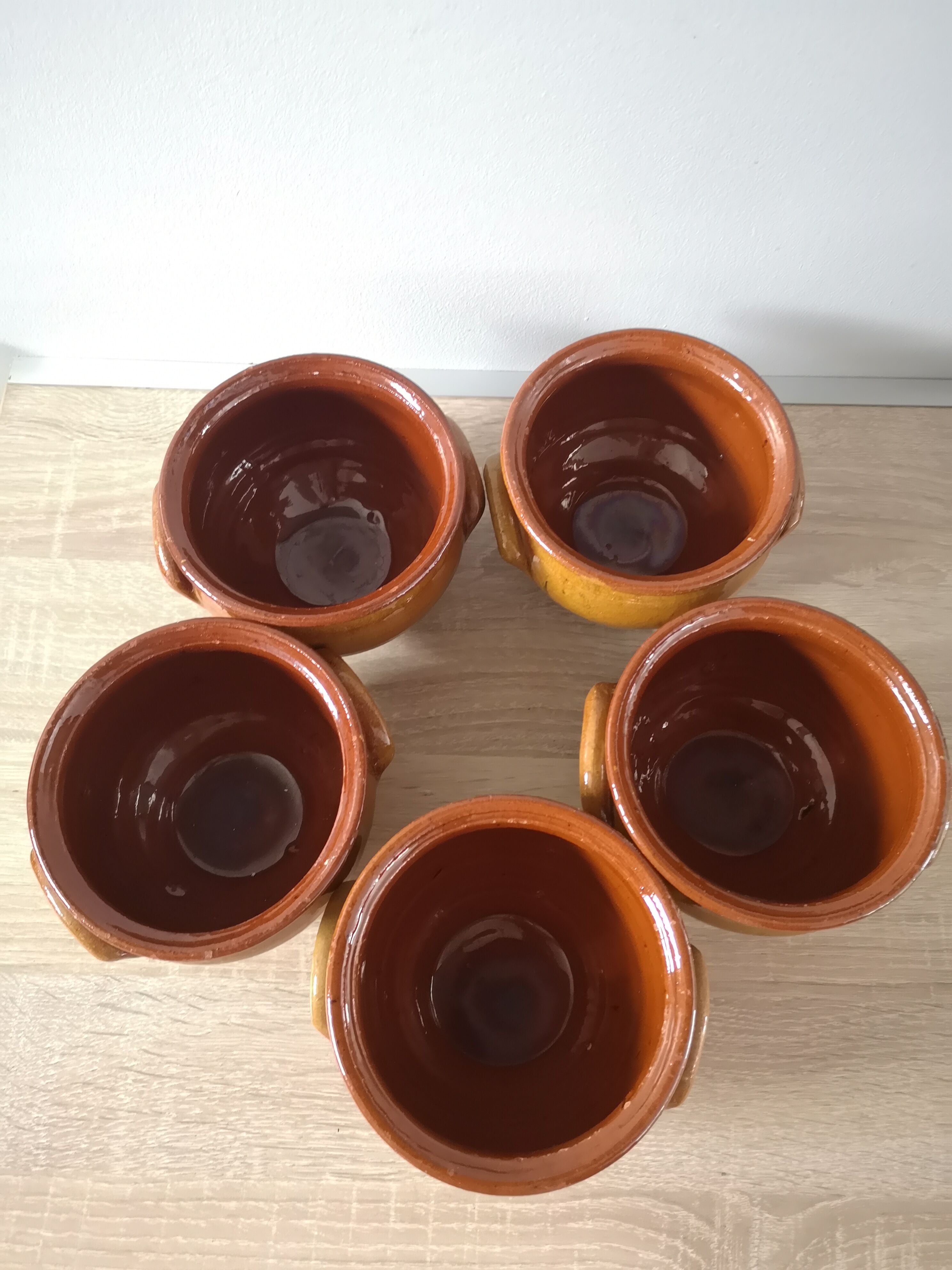 Lot of 5 soup bowls