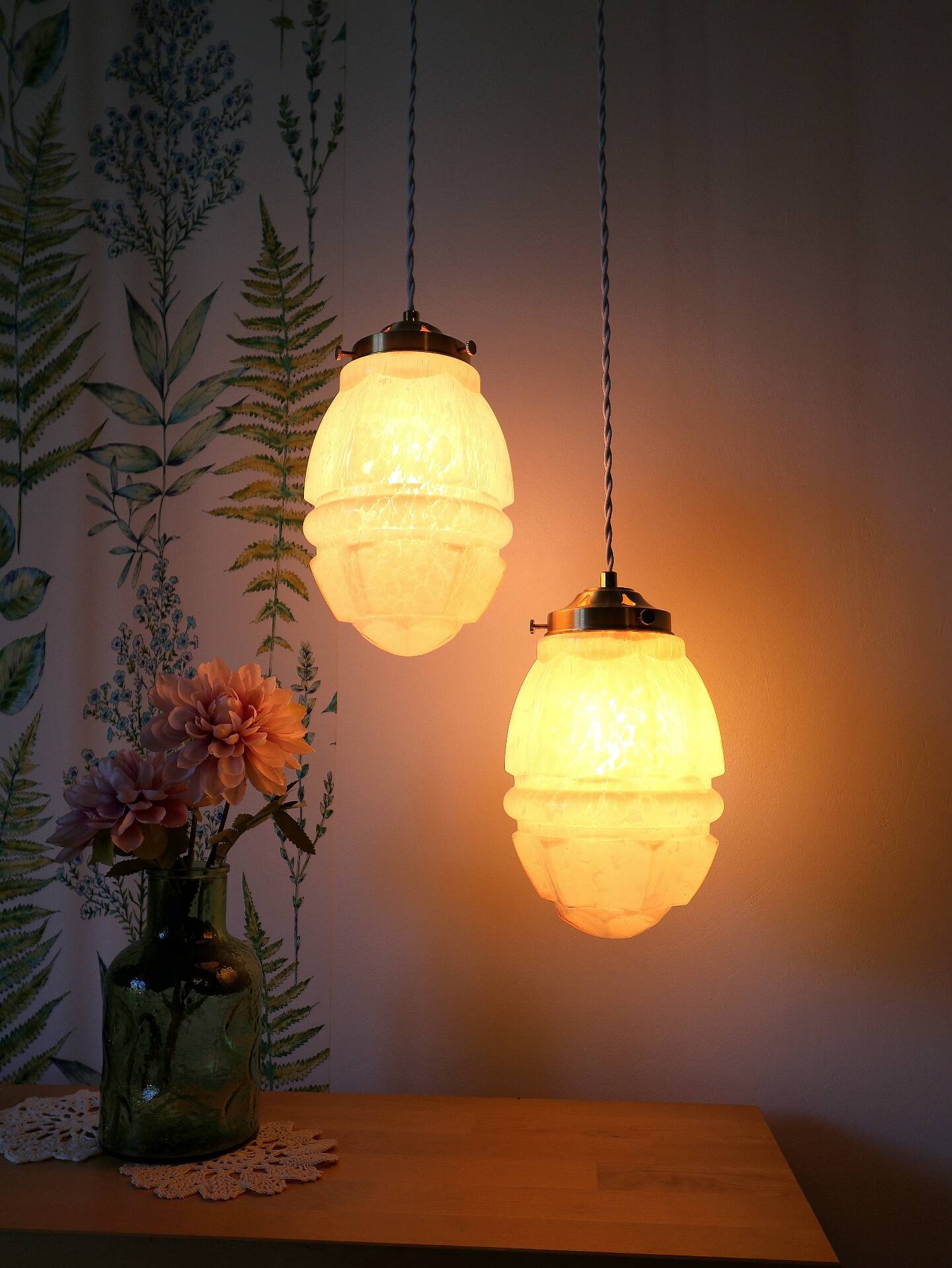 Art Deco glass suspensions from Clichy in pink – Skyscraper style