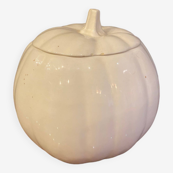 White earthenware pumpkin-shaped candy