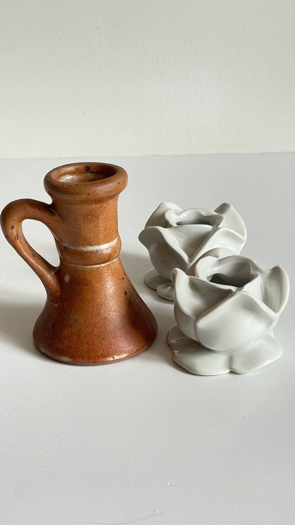 Lot bougeoirs porcelaine et grès vintage