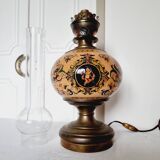 Electrified oil lamp in bronze and hand-painted Gien earthenware