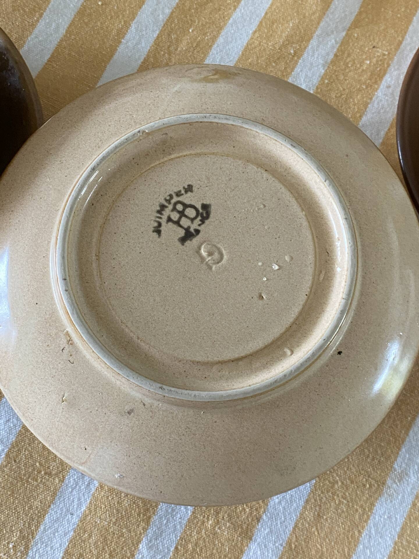 service of 6 cups and saucers HB Henriot Quimper France