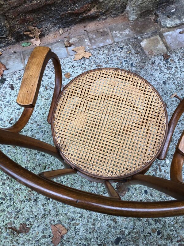 Fauteuil en bois courbé et cannage