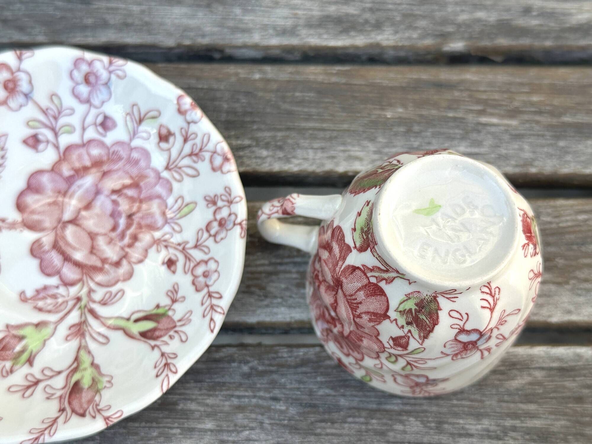Pair of coffee cups in English earthenware Johnson Brothers Rose Chintz