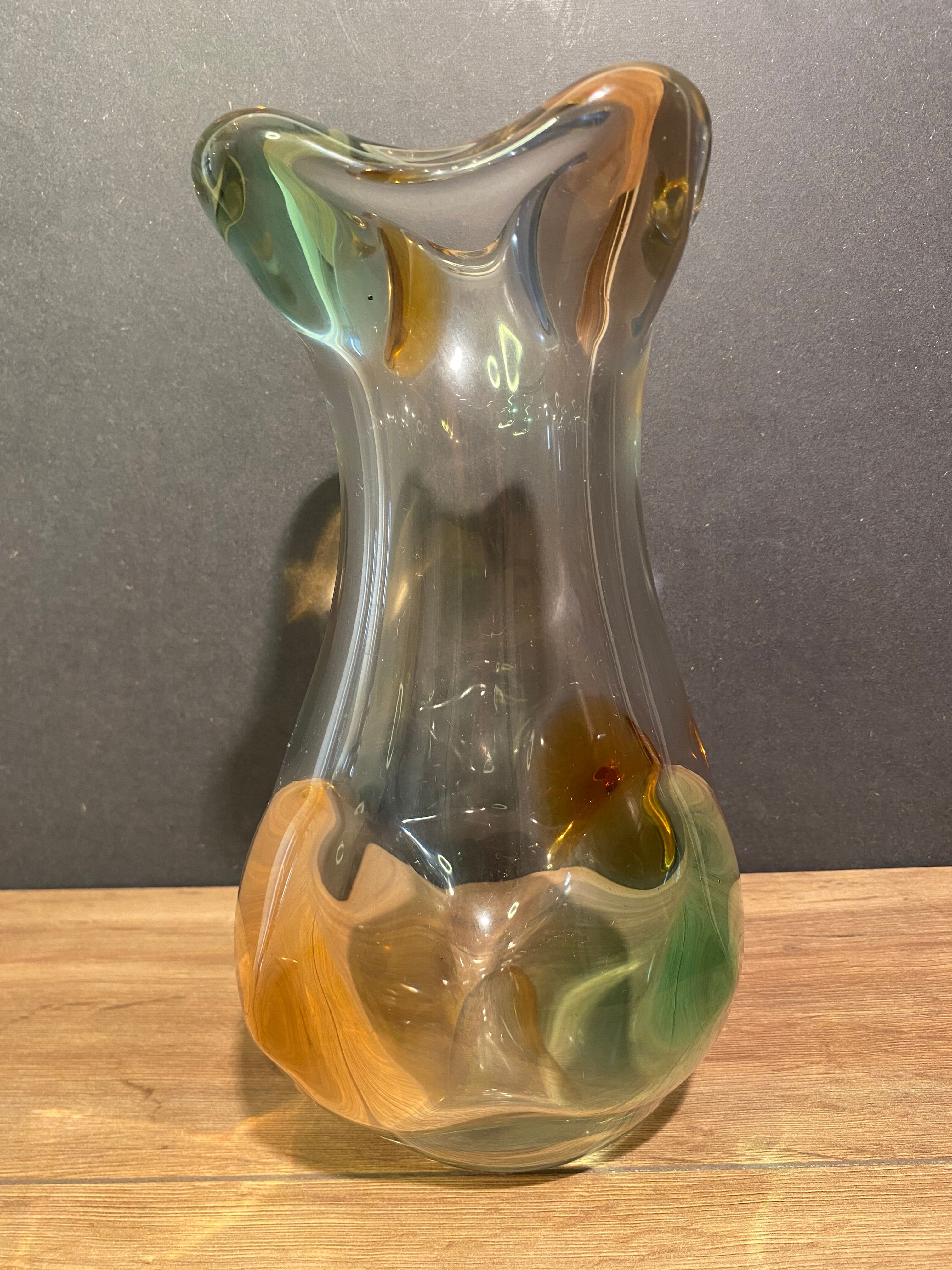 Harlequin vase in crystal murano venice.