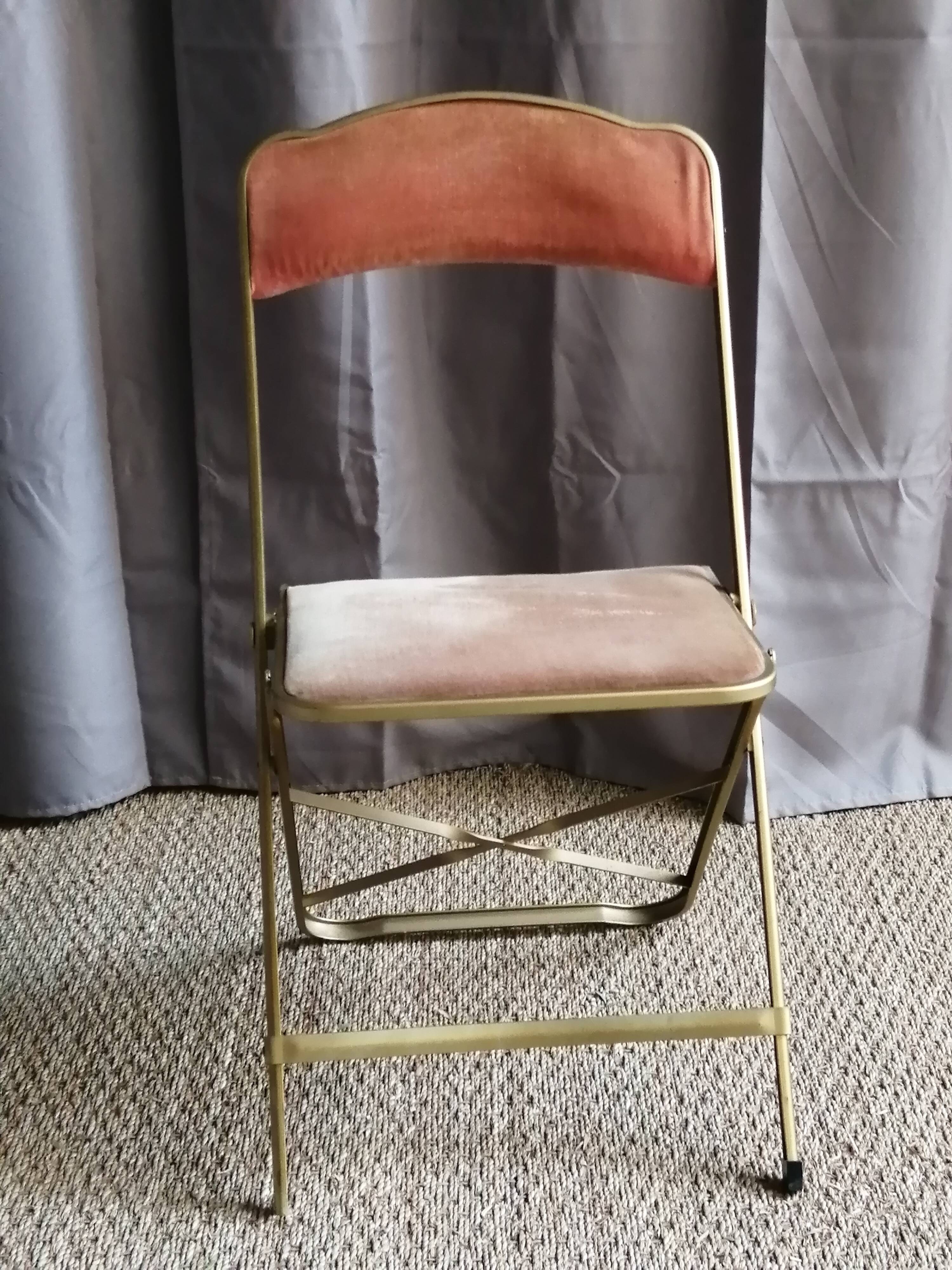 Theatre folding chair