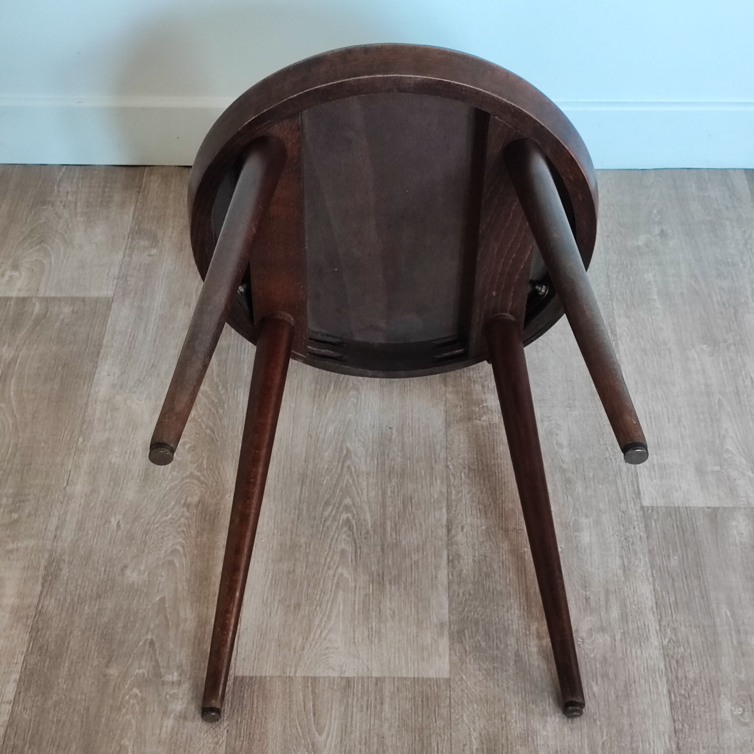 Baumann Dove chair