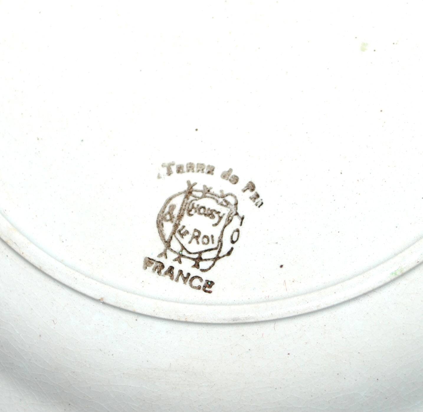 Set of 6 hand-painted Choisy-Le-Roi earthenware COQ plates