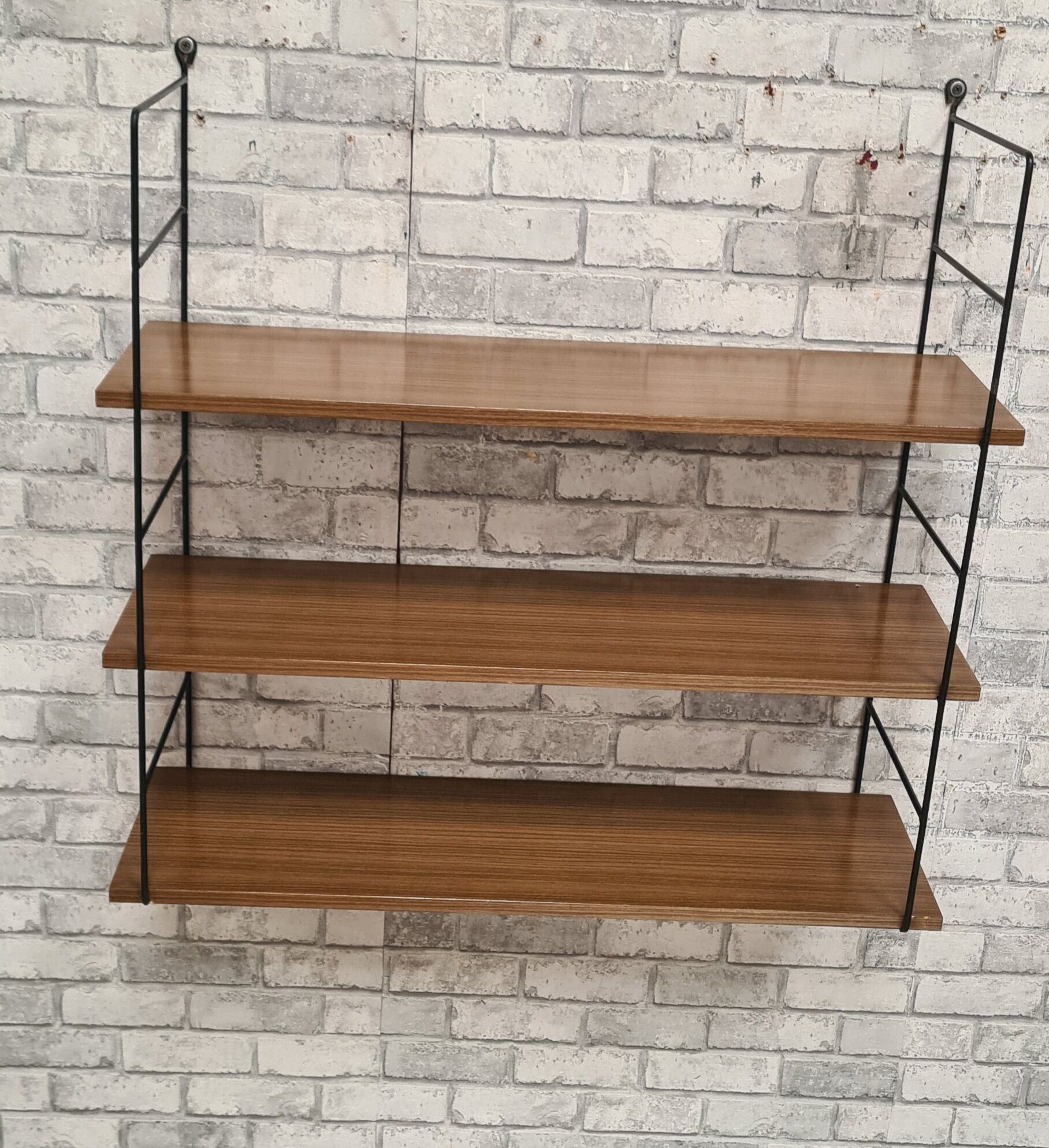 Etagère  scandinave 1960 a 70  tablettes formica brun tres bonne etat