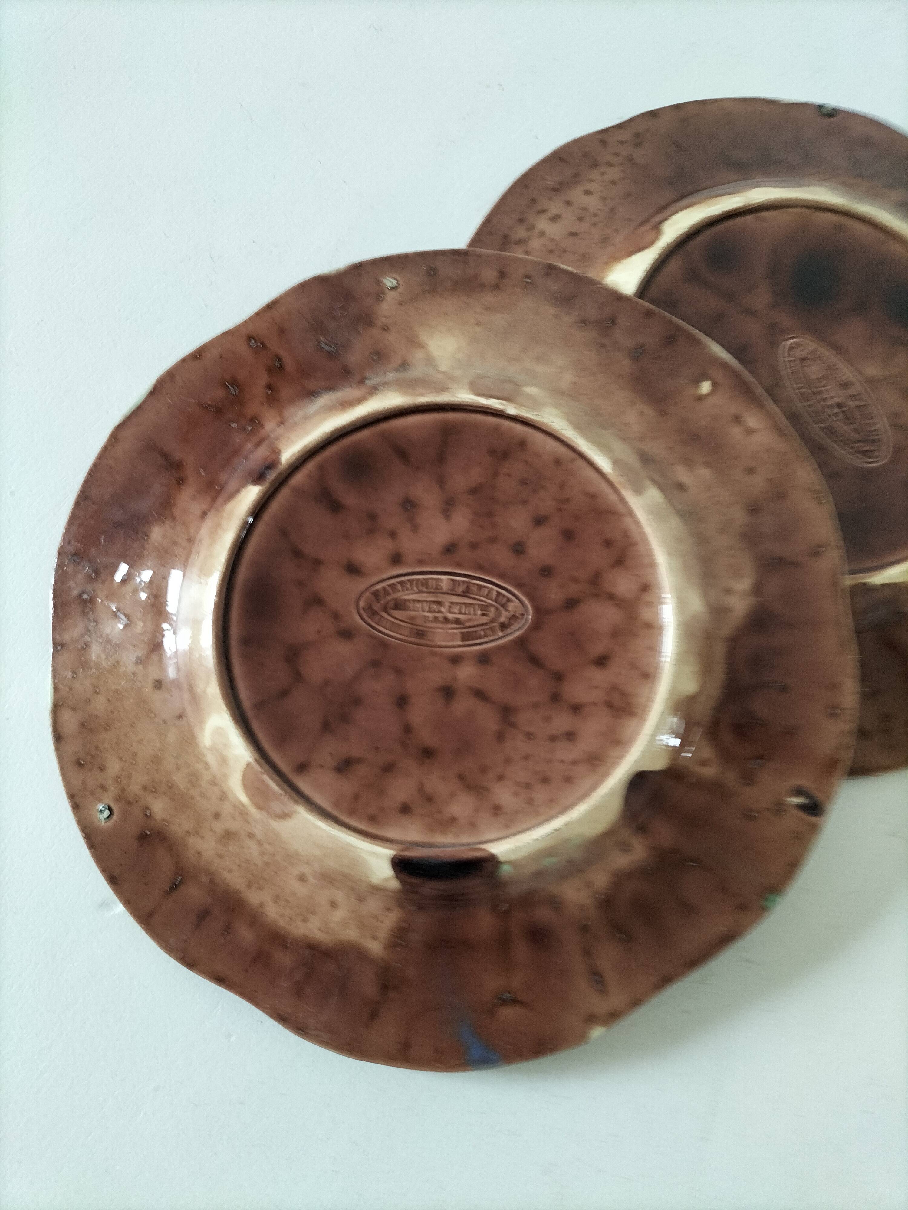 Pair of antique plates - Rubelles Enamel Factory (circa 1845–1855)