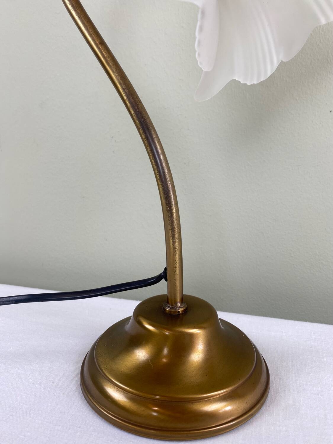 Lampe tulipe en laiton