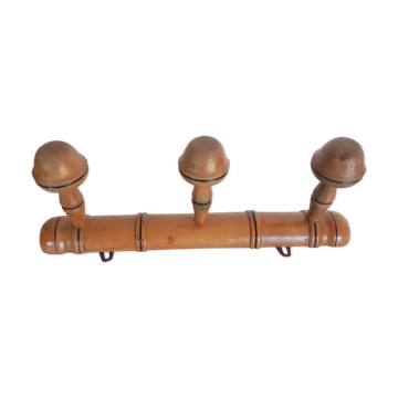 Porte-manteaux d'école en bois, 3 têtes, vintage français , années 50