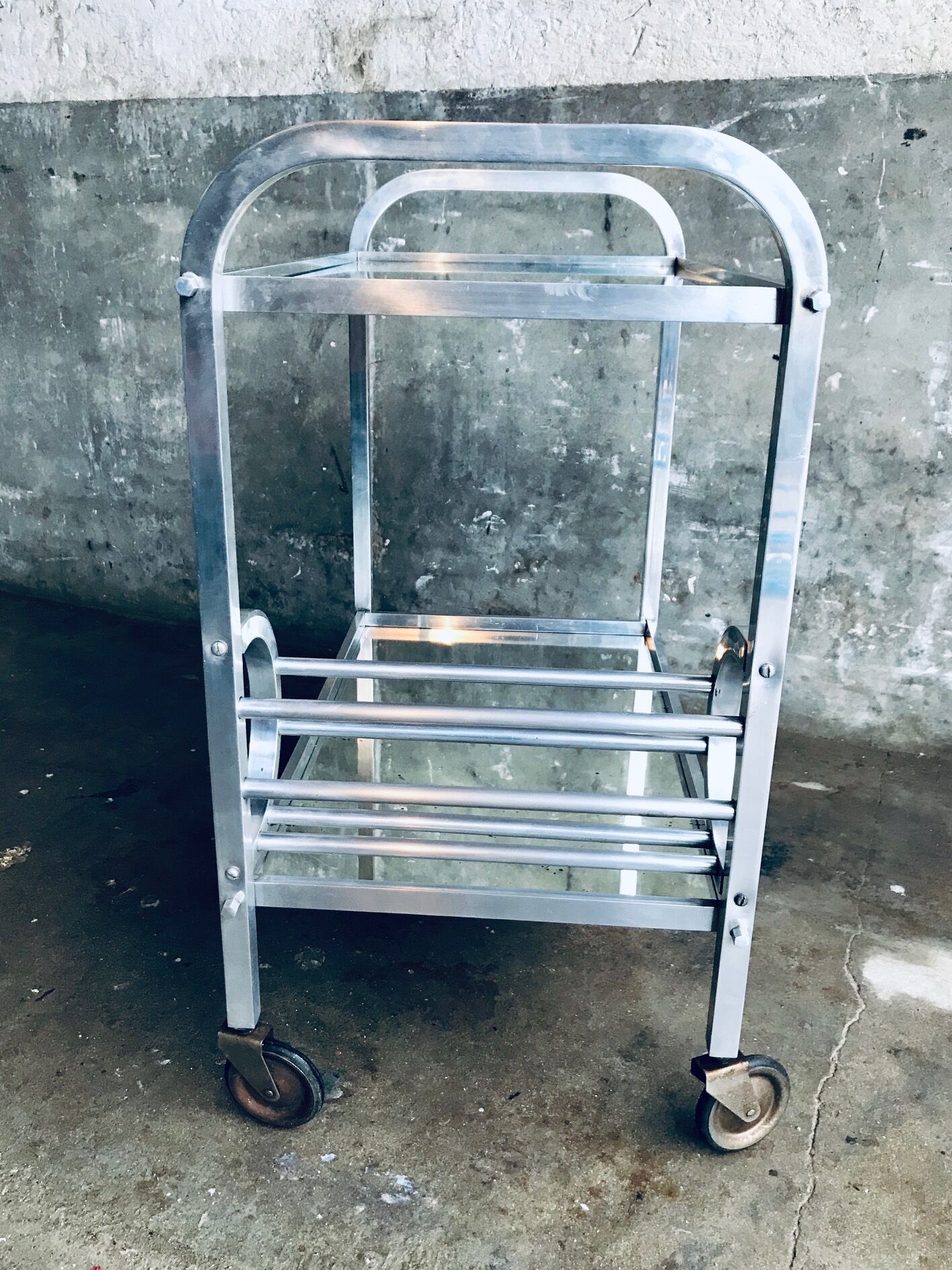Desserte aluminium et miroirs