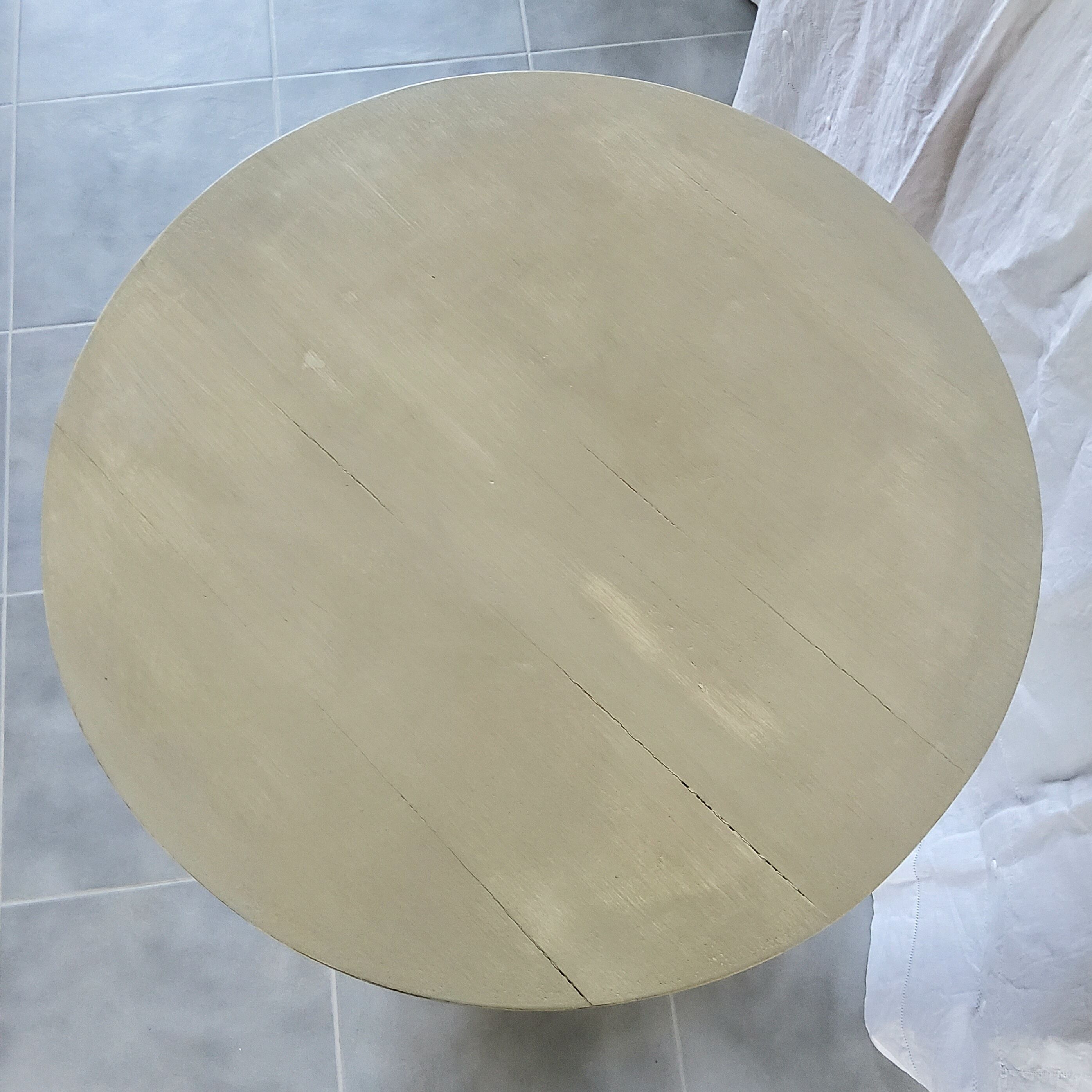 Patinated Art Deco pedestal table