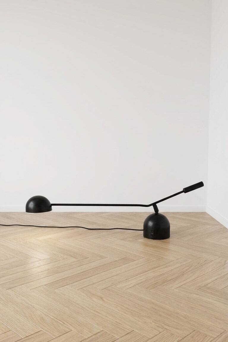 Vintage black lacquered metal desk lamp second-hand