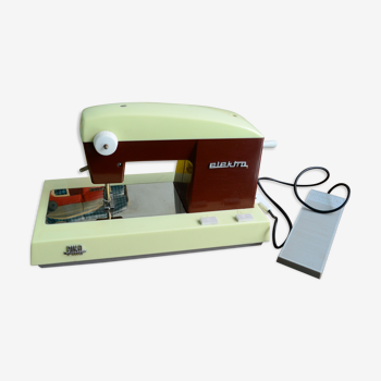 50s elektra Piko toy sewing machine