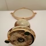 Old psyche mirror to pose
