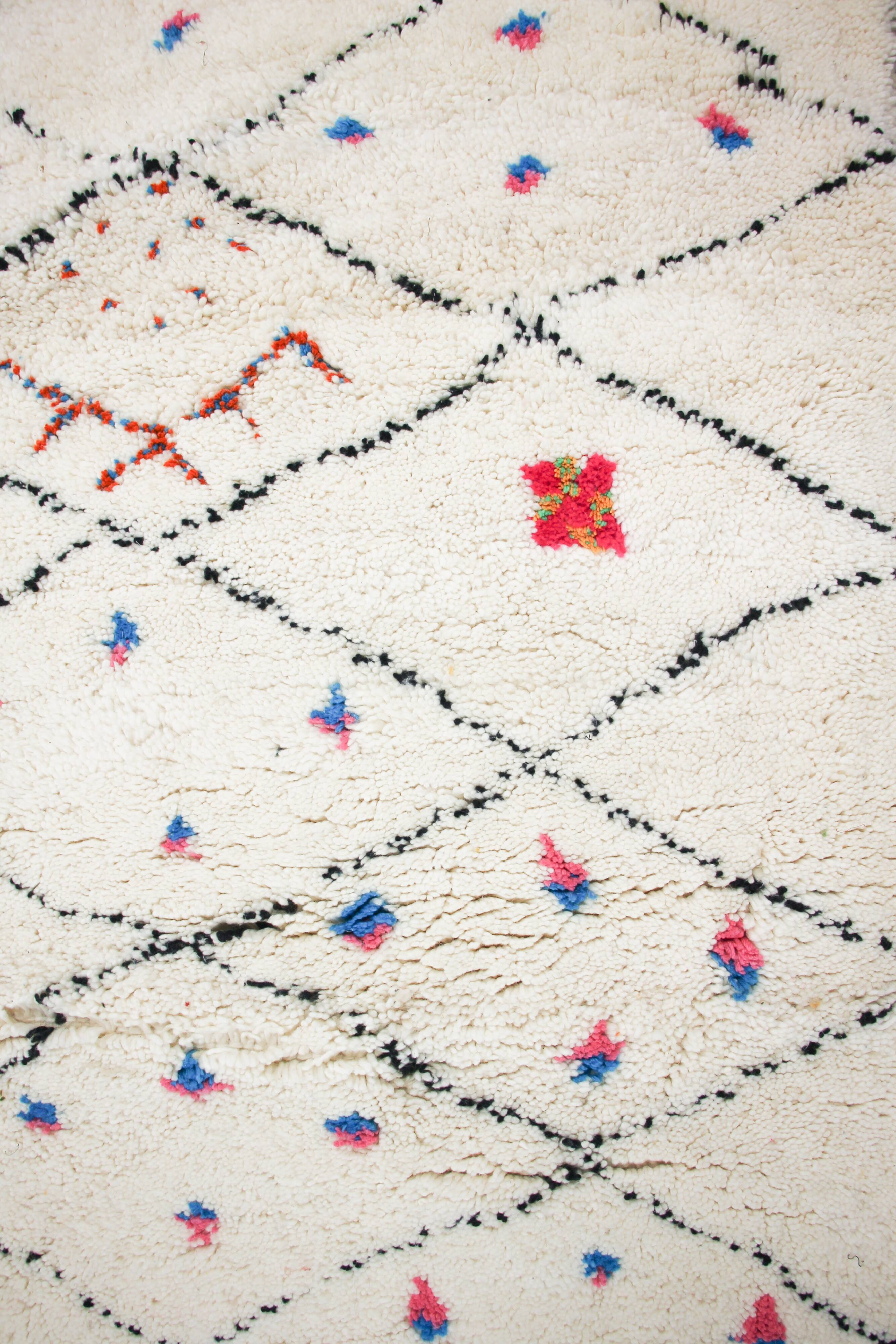 Azilal berber carpet 215 x 174