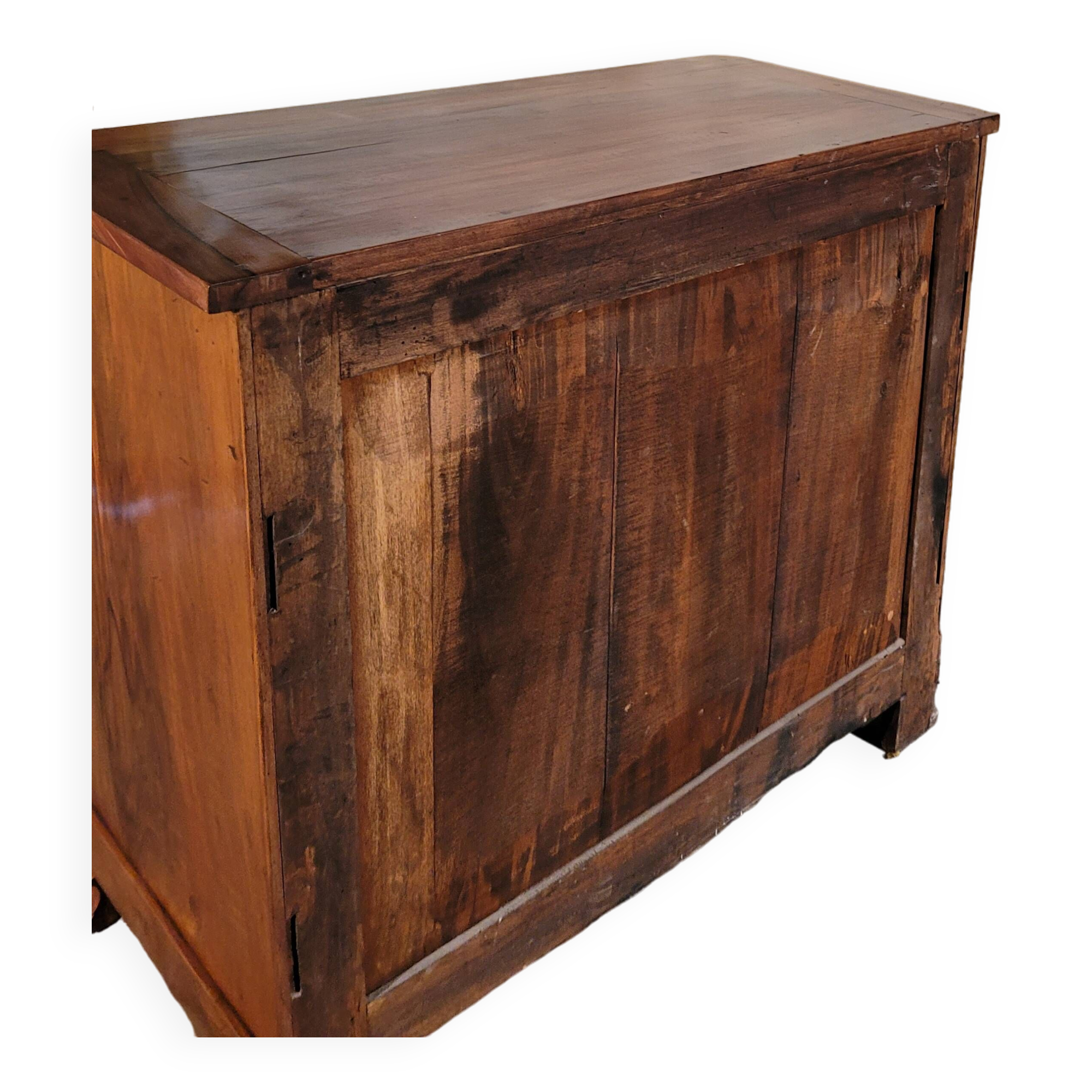 Small Louis Philippe chest of drawers in walnut