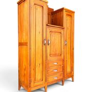 Armoire Art Déco asymétrique, vers 1940