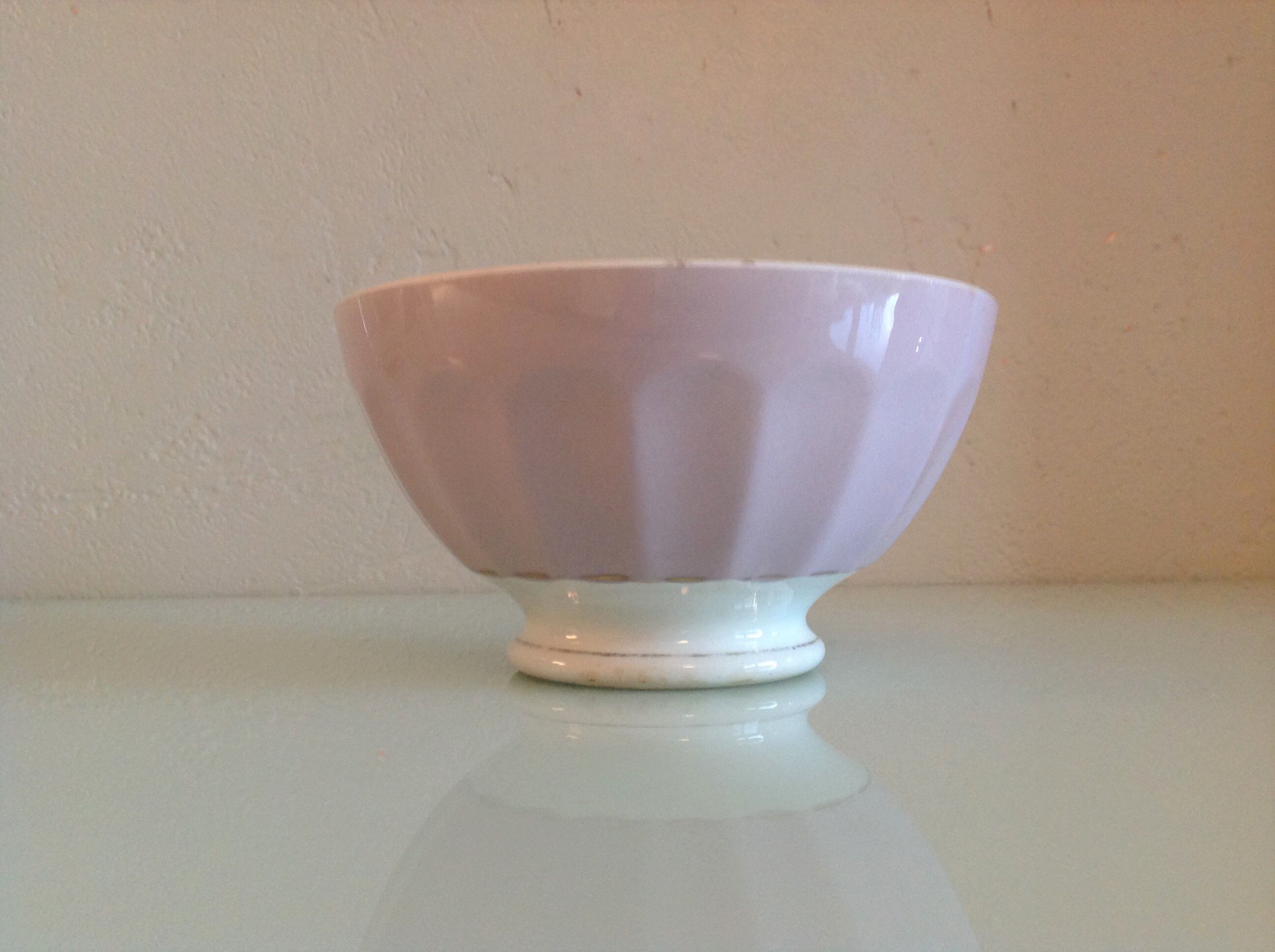 Purple and white ribbed bowl / vintage 50s-60s