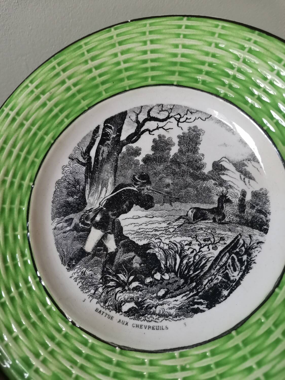 Vintage Sarreguemines Digoin France plate beaten with deer
