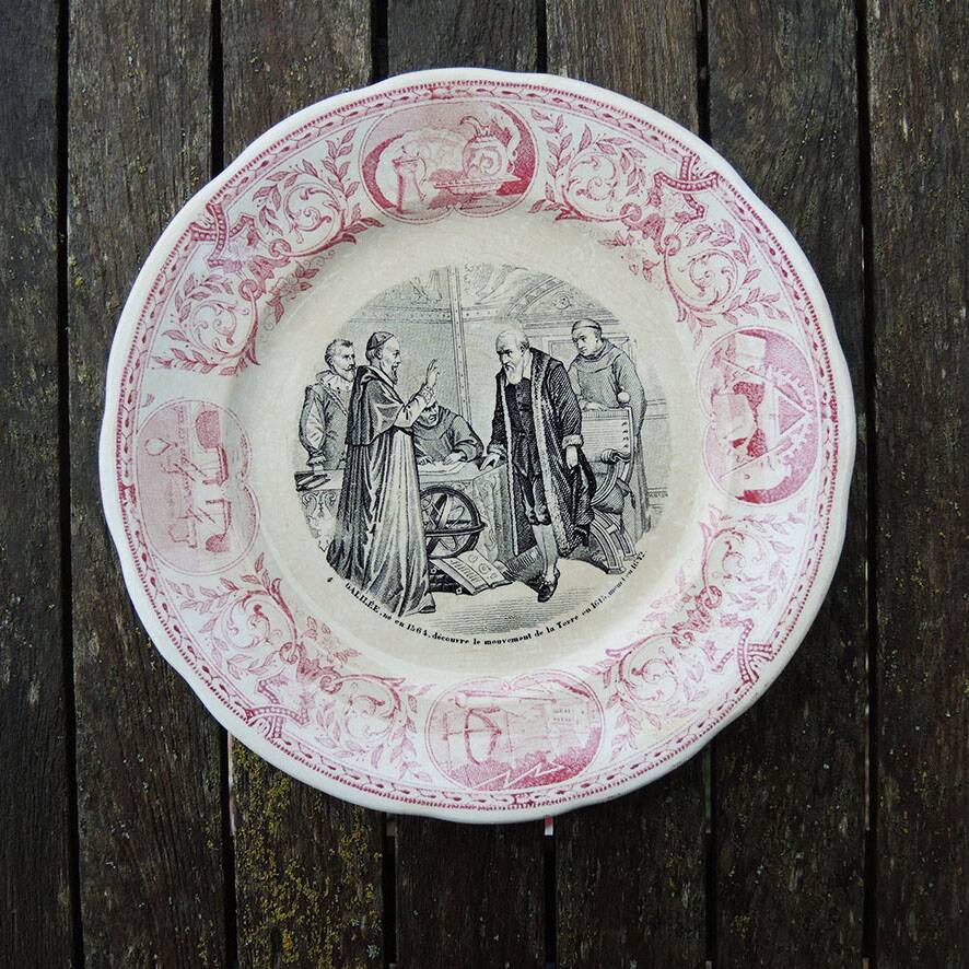 12 old talking plates from Sarreguemines – Discoverers & Inventors