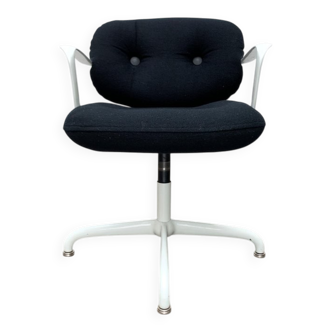 Space Age 2038 swivel armchair by Bruce Hannah & Andrew Morrison for Knoll International, 1970s.