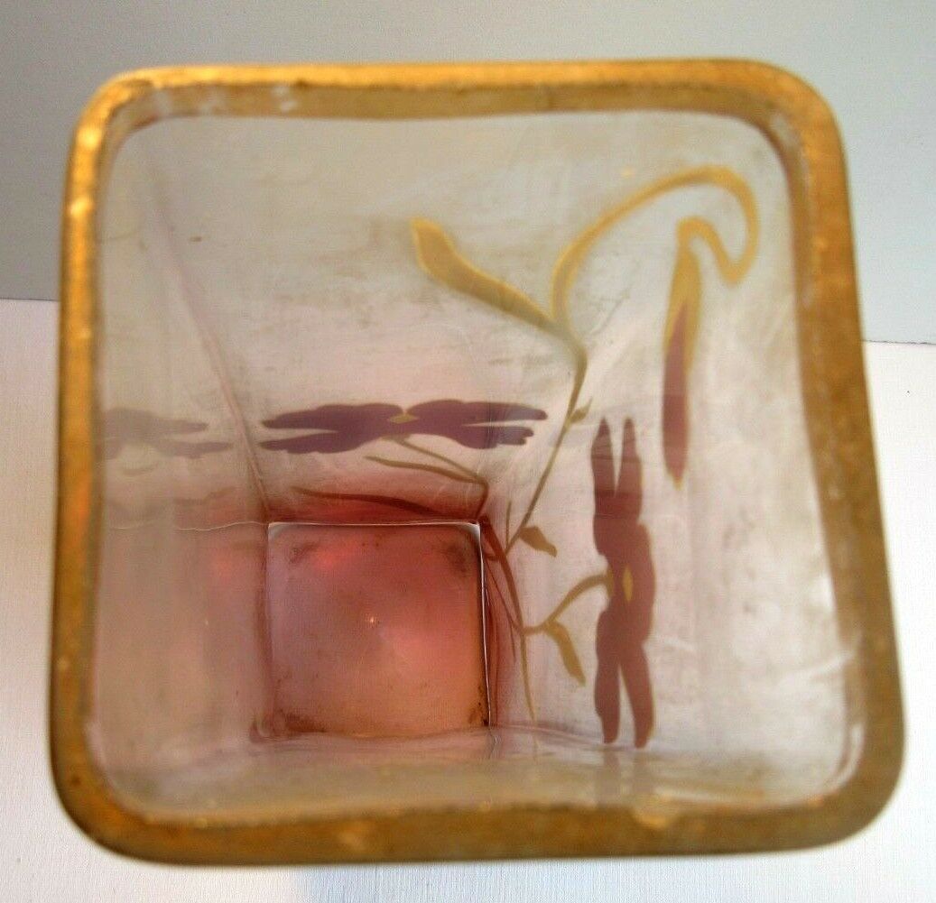 Square and high vase, degraded red, enamelled with art Nouveau stylized poppies