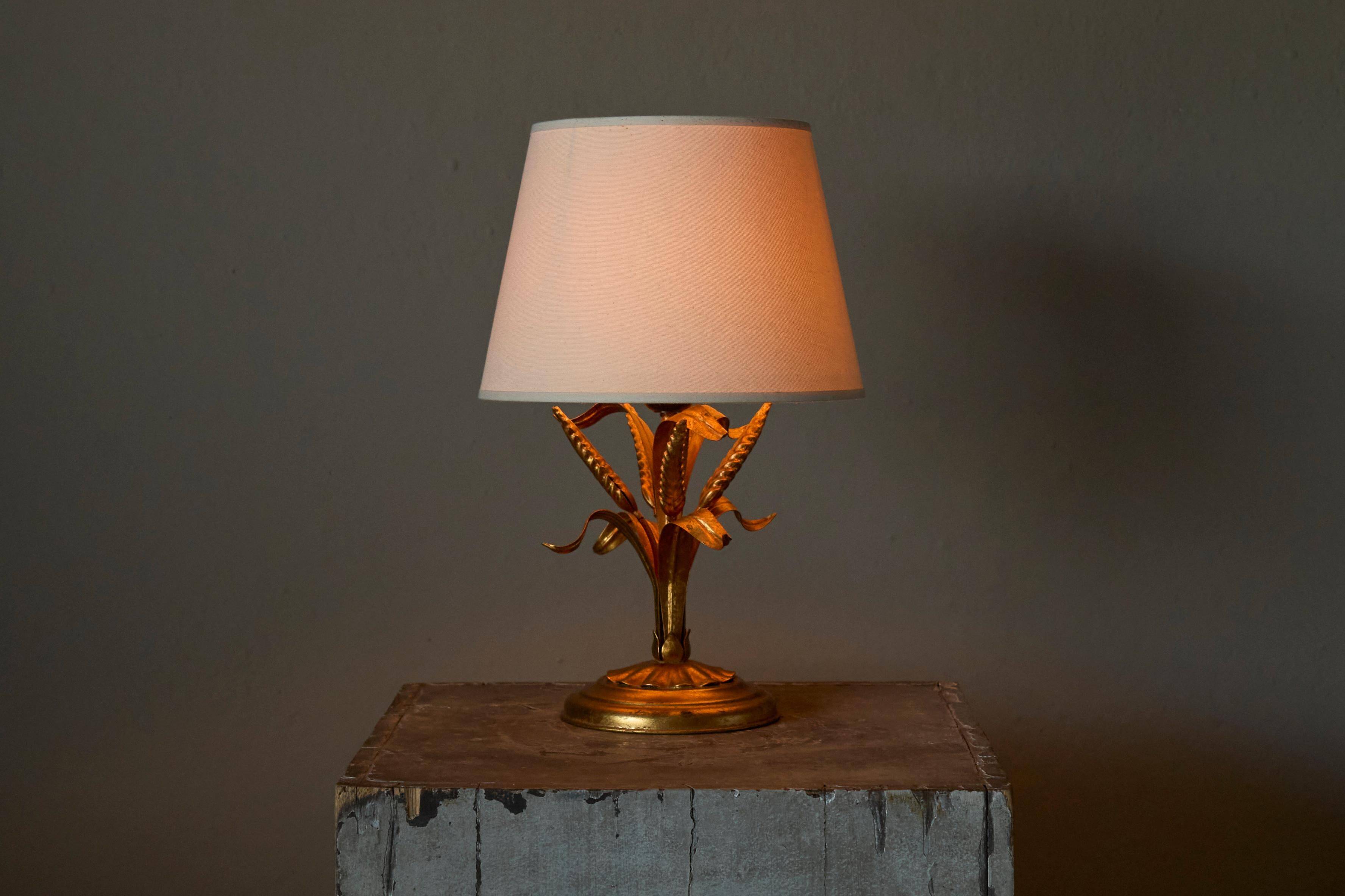 Gold metal table lamp with wheat pattern, mid-20th century.