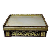 Antique wooden saddle-shaped plateau, gilded metal and onyx, circa 1900.