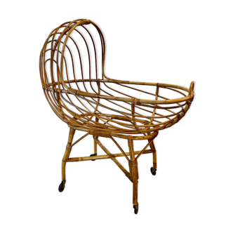Cradle in rattan