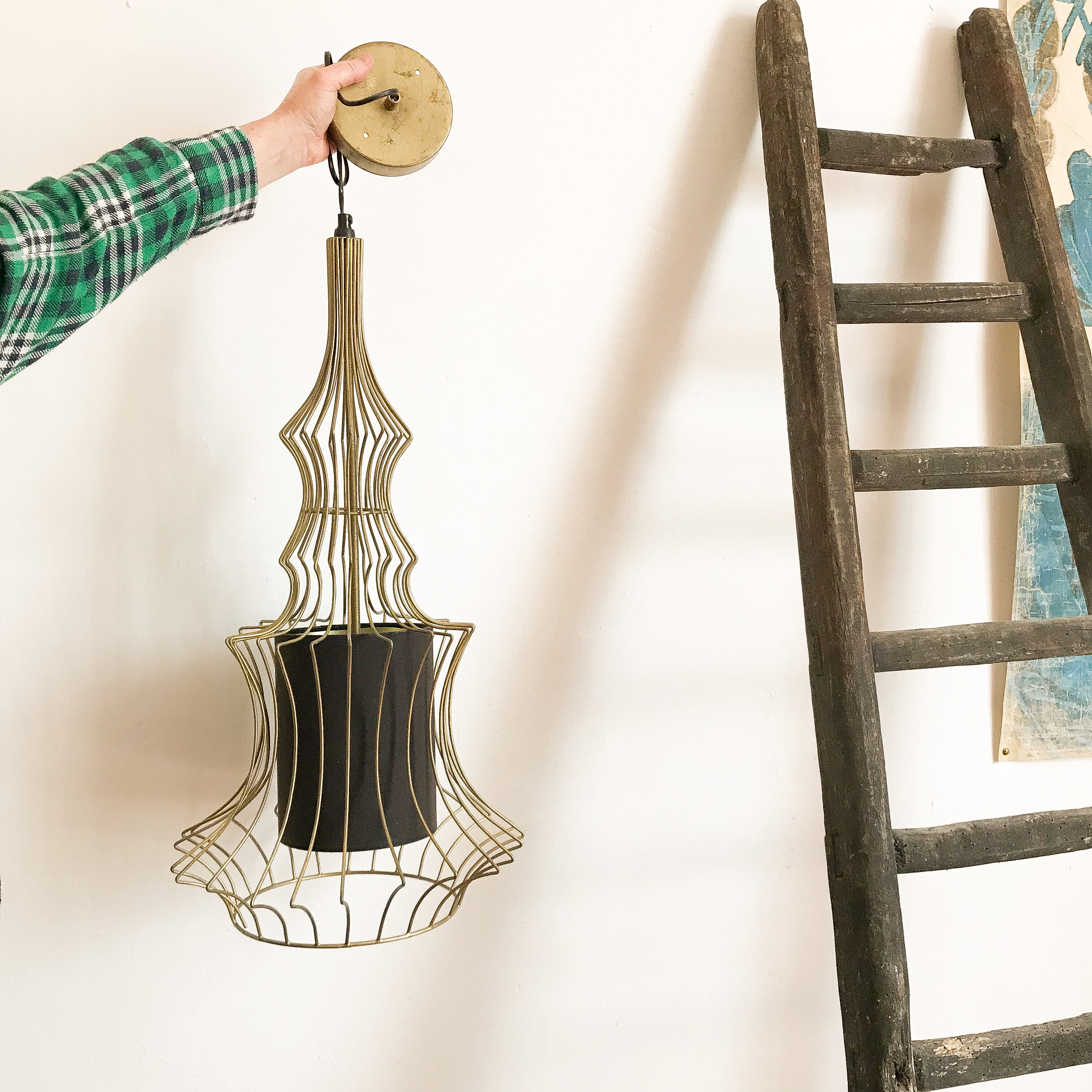 Gold wired suspension