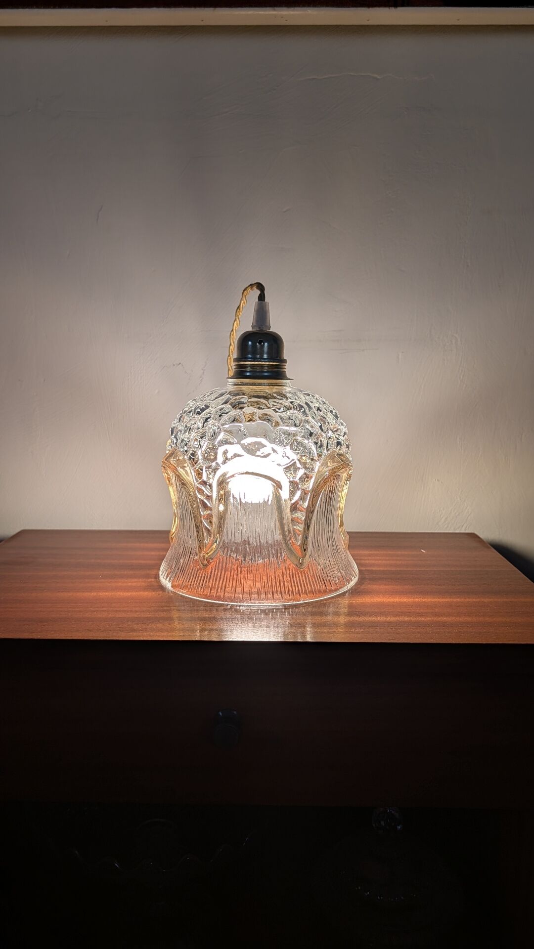 Bulged glass lampshade and 6 amber arches