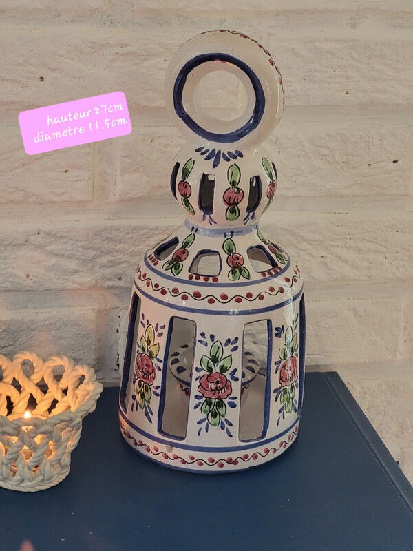 Ceramic candle holder