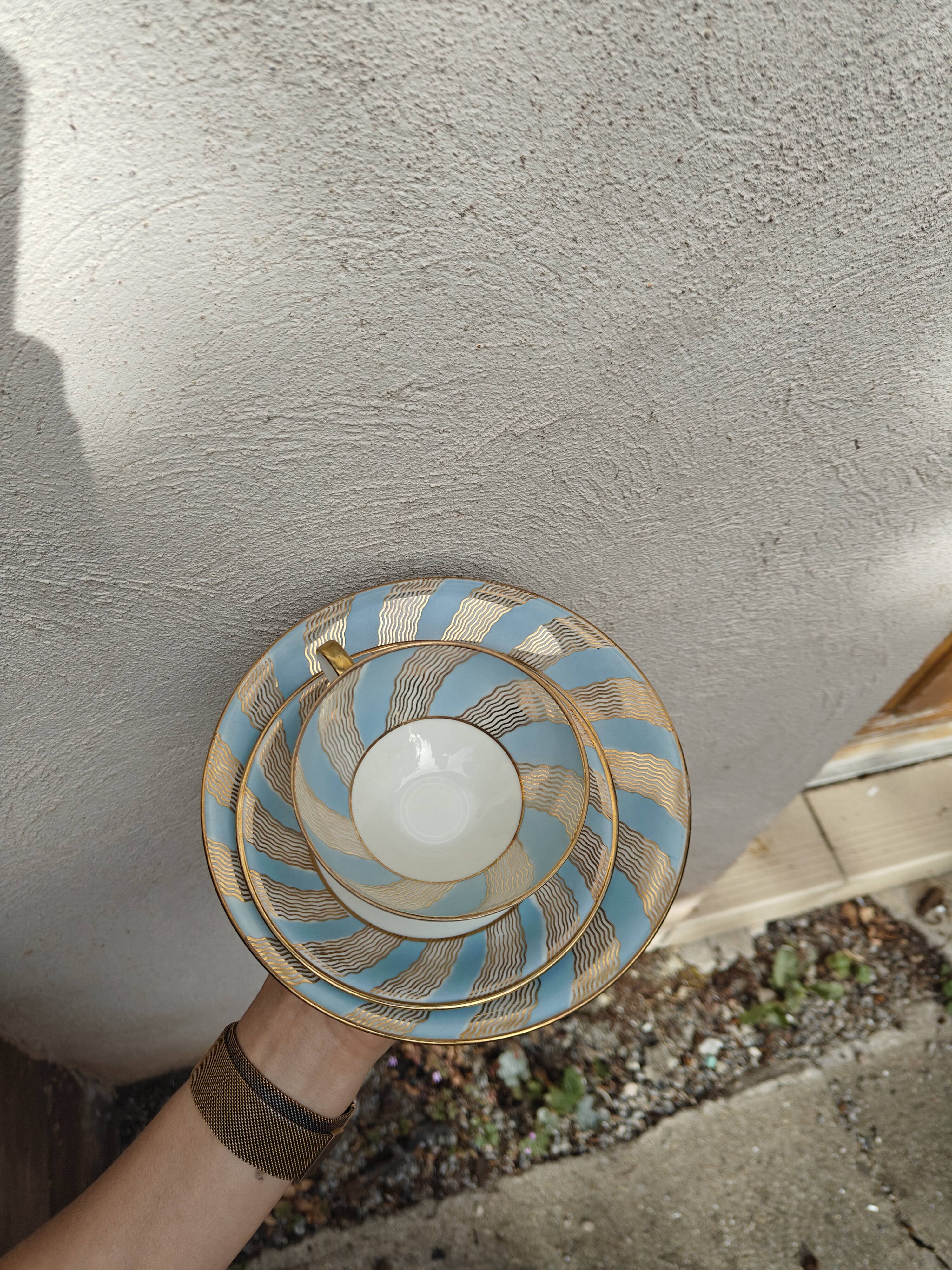 Vintage Bavaria ivory tea/coffee trio, sky blue & gold graphic waves.